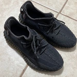 Yeezy 350 Black